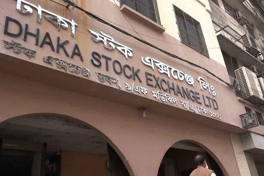 DSEX Closes Above 5,300 as Tax Policy Changes Lift Market Sentimen